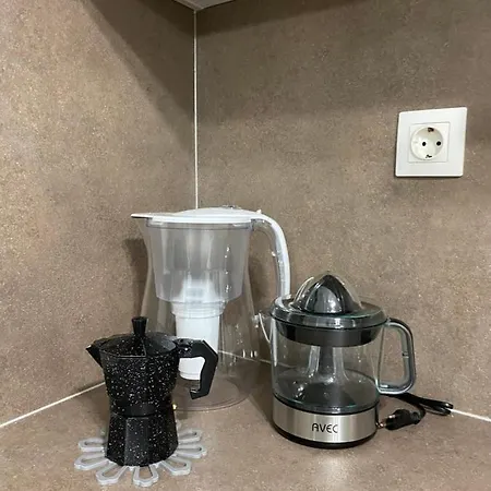 уютен на 3 мин. от главната и капана +паркинг דירה